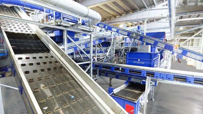 Planta de Triagem STADLER na cidade de Asti, Itália. Planta de Triagem STADLER na cidade de Asti, Itália.