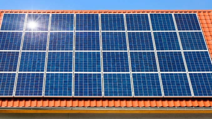 Comparativo sobre a eficácia dos sistemas fotovoltaícos em funcionamento - por Toniangelo Vieira, especialista em energia solar fotovoltaica, pós-graduado em Energias Renováveis (UFMG), Diretor da T8M Energia Solar