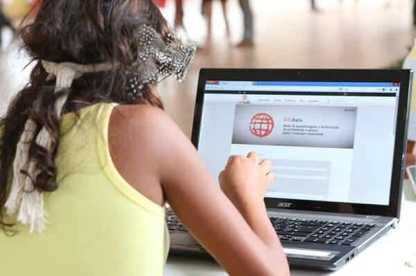 O objetivo é fortalecer a educação e o debate de temas como consumo consciente e gestão de resíduos para crianças, jovens e comunidade escolar.