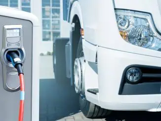 Veículo, um modelo comercial da BYD disponível no mercado, tem autonomia de 200 quilômetros
