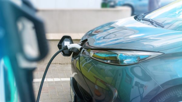 Este é o quinto ano seguido de crescimento da frota, que já conta com 126.504 veículos, incluindo automóveis e comerciais leves híbridos (HEV), híbridos plug-in (PHEV) e totalmente elétricos (BEV).