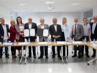 PUC-Campinas e Prefeitura de Campinas assinaram na manhã de 25 de abril um Acordo de Cooperação Técnica para formalizar o desenvolvimento de projetos voltados para o restauro e recuperação de prédios e áreas públicas na região central e da estação ferroviária de Campinas.