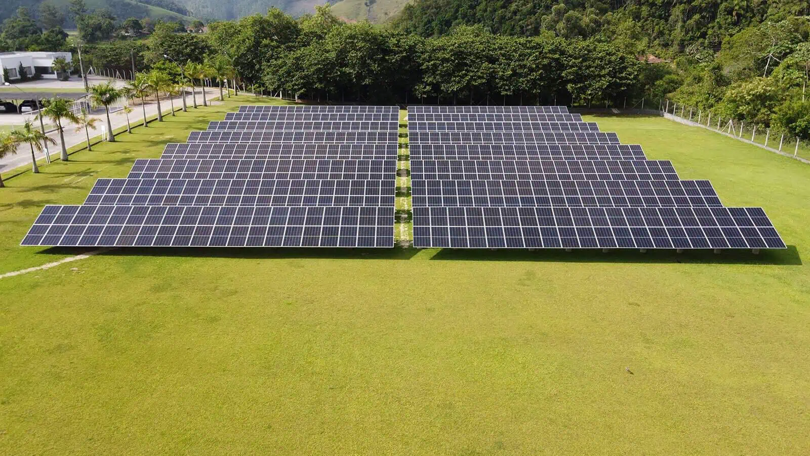 Foto: Divulgação | Metais Mondelli (Potência 330,28 kWp/Geração atual 427.111,92 kWh) – Por Solar Vale