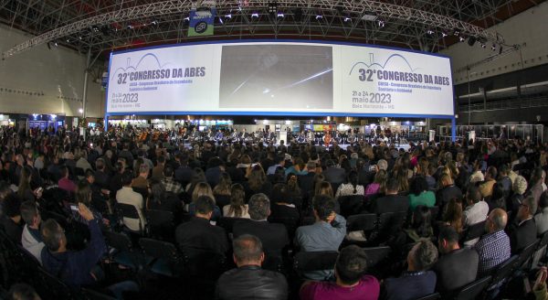 Foto: Divulgação | Com um público de 7 mil congressistas e visitantes da Feira, 60 painéis e mais de 300 especialistas de todo o país.