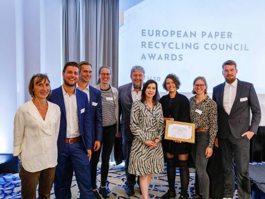 Foto: Prêmio europeu de reciclagem de papel - Dia da Embalagem de Papel