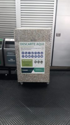 Pontos de Entrega Voluntária (PEVs) instalados nas estações Tucuruvi, Tatuapé, Luz e Clínicas.