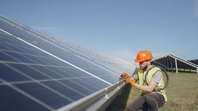 Instalação solar fotovoltaica