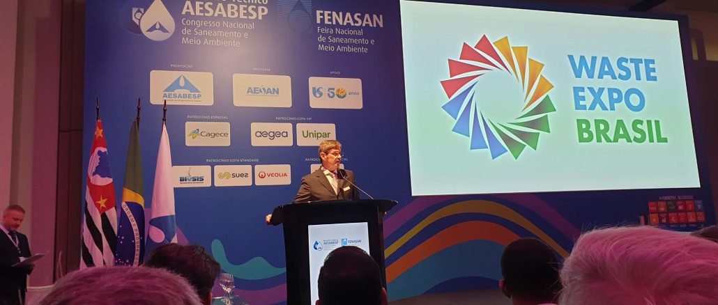 O presidente da Waste Expo Brasil, Jesus Gomes, na solenidade de abertura.