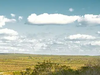 A Casa dos Ventos é uma empresa brasileira de energia que desenvolve, constrói e opera projetos de geração de energia a partir de fontes renováveis.