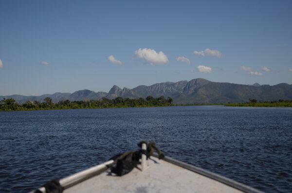 Foto: IHP Rio Paraguai, região da Serra do Amolar, Pantanal, MS