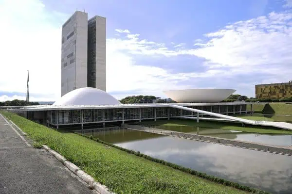 Foto: Pedro França/Agência Senado - Fachada do Palácio do Congresso Nacional, Brasília DF