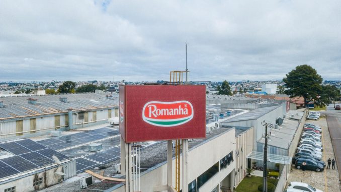 Foto: Projeto da Romanha Alimento contempla a instalação de uma usina fotovoltaica, sistema de baterias e armazenamento de energia em sua fábrica localizada em Pinhais, Paraná.