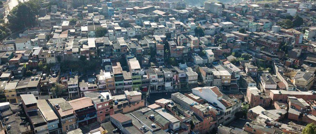 Especialistas apontam que o enfrentamento das "policrises", o fenômeno das crises sociais, ambientais e sanitárias sobrepostas, requer soluções integradas, gestadas com a participação da sociedade.