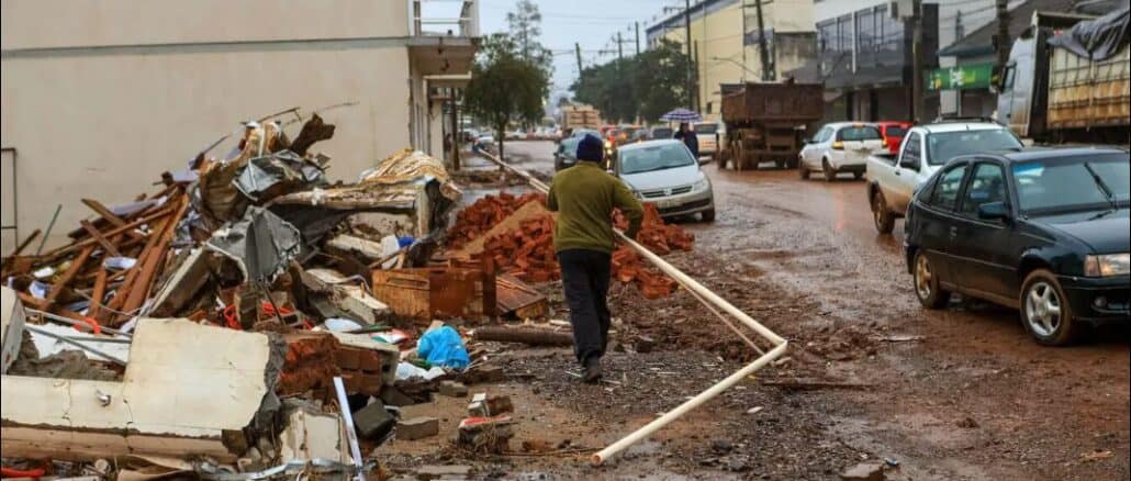 Foto: Agência Pública - Desastre no Rio Grande do Sul gerou 47 milhões de toneladas de entulho.