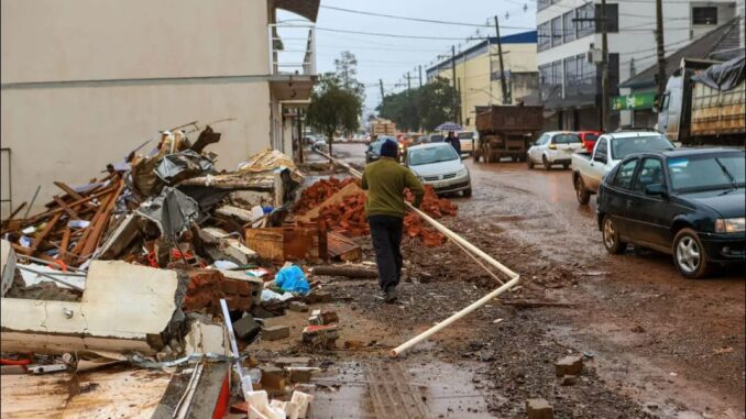 Foto: Agência Pública - Desastre no Rio Grande do Sul gerou 47 milhões de toneladas de entulho.