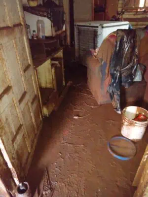 Perda total, devido às inundações.