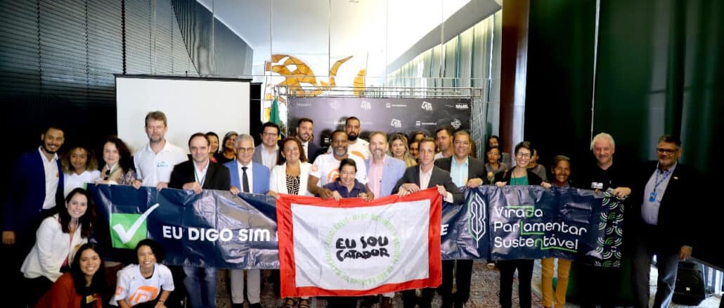 Foto: Divulgação | Lançamento da campanha “Do Meu Lixo Cuido Eu” promove a quebra de paradigmas ambientais e sociais na Câmara dos Deputados