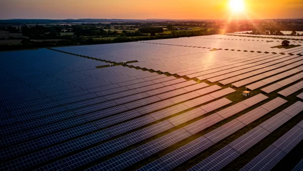 Foto: Divulgação | Com 46 gigawatts instalados no Brasil, fonte solar já representa 19,5% da matriz elétrica, segundo ABSOLAR