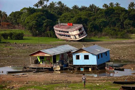 Desafios climáticos: ribeirinhos enfrentam dificuldades com a pesca diante da seca no Amazonas