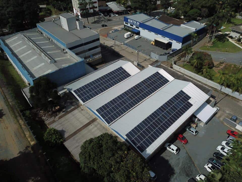 Bermo anuncia expansão da capacidade fotovoltaica com nova fábrica prevista para 2026