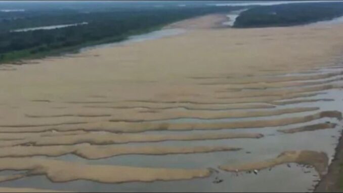 Foto: Divulgação | Seca na Bacia do Amazonas afeta cadeias mundiais de abastecimento e fluxo de transporte global