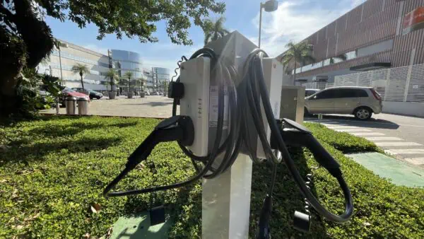 Foto: Divulgação | Complexo empresarial E-business Park quadruplica pontos para carregamento de carros elétricos