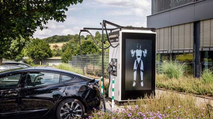 ads-tec energy charge e-mobility Imagem ilustrativa | ADS-TEC Energy