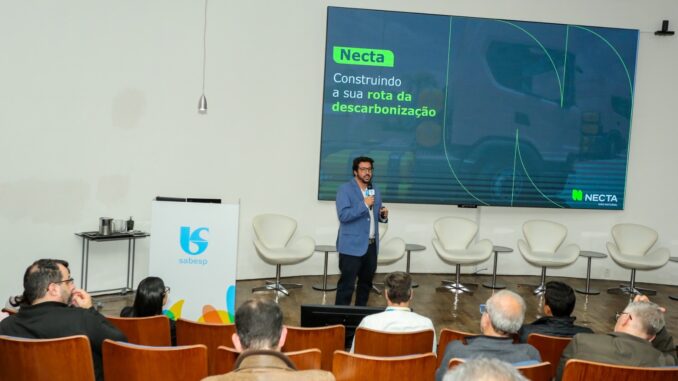 Rafael González, Gerente Executivo de Estratégia e Supply da Necta Gás Natural fala no Fórum Sabesp. Foto: Divulgação